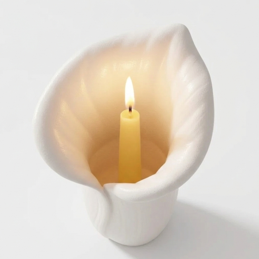 Eco-vela recargable con forma de lirio en tono rosa empolvado y verde, diseño minimalista de Velatea para decoración sostenible.
