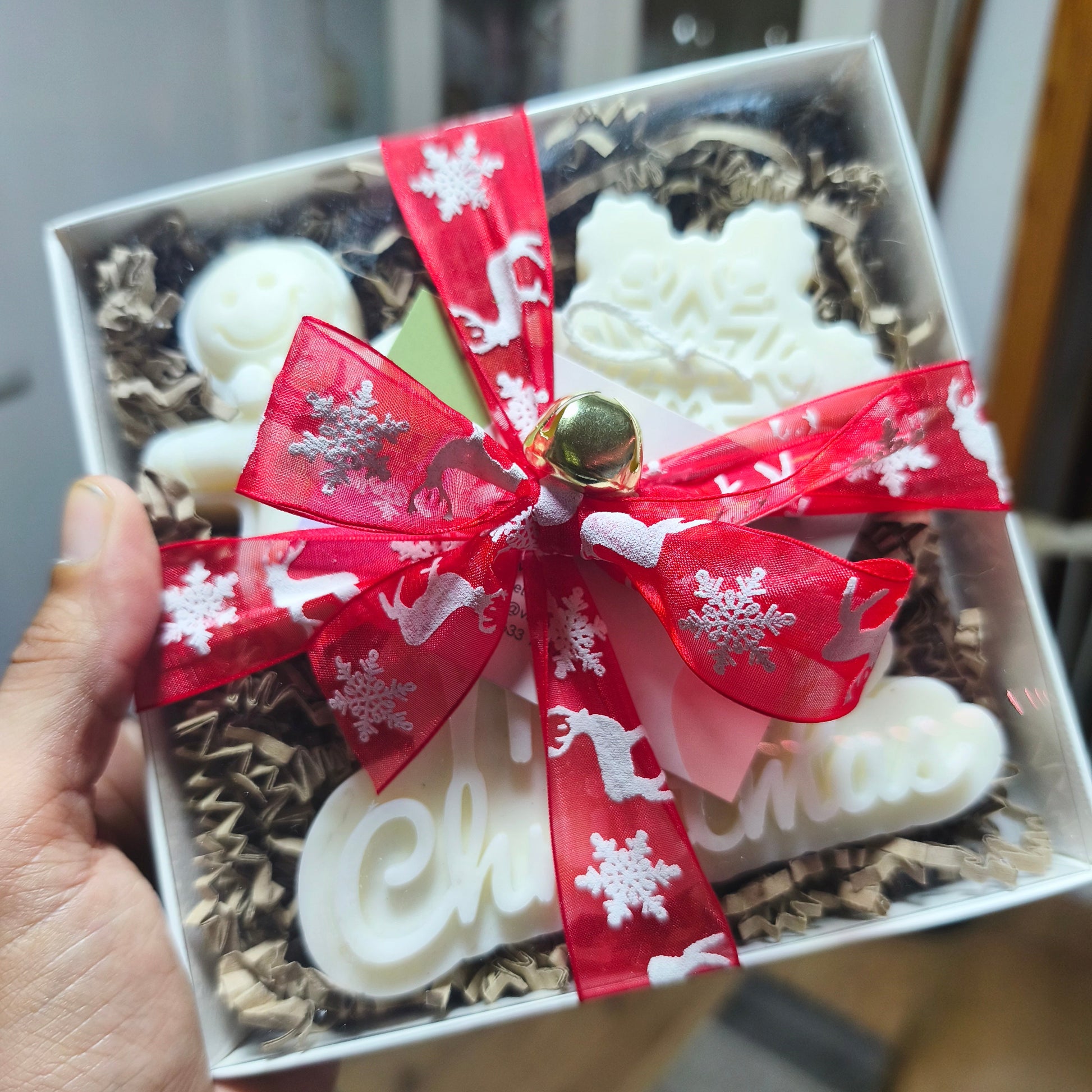 Velas decorativas navideñas en forma de copo de nieve, galleta de jengibre y Merry Christmas